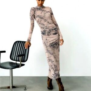 Elegant Marble Print Women's Skirt